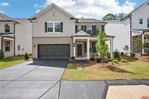 70 Mayfair St, Dawsonville, GA 30534