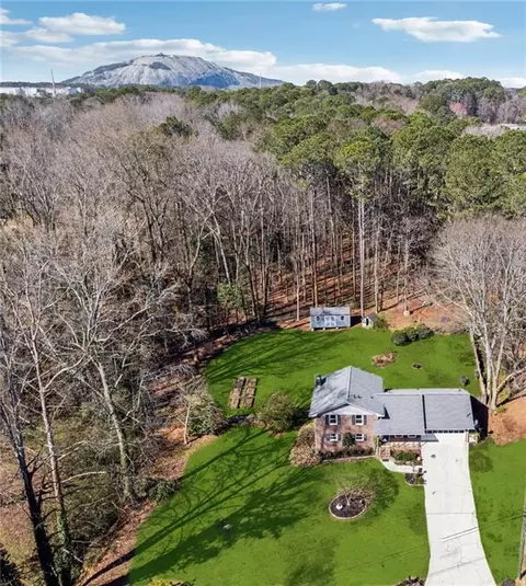 5129 Valley Forge Rd, Stone Mountain, GA 30087