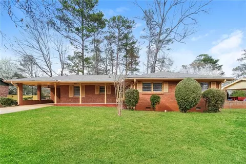 1828 Hallmark Dr, Griffin, GA 30223