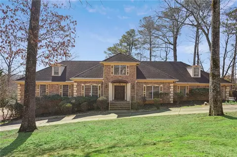 5110 Jett Forest Trl, Atlanta, GA 30327
