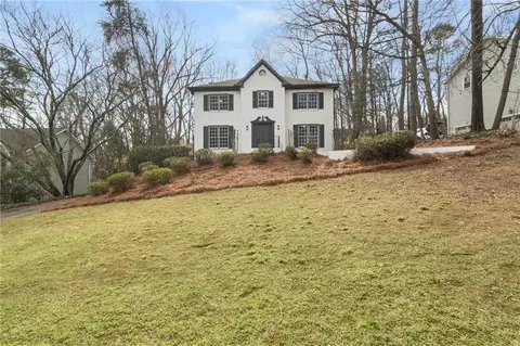 1936 Oak Ridge Ct, Marietta, GA 30062