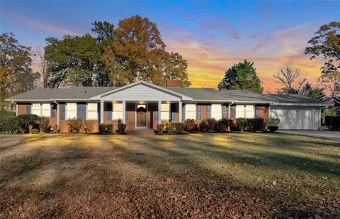 239 N Erwin St, Cartersville, GA 30120