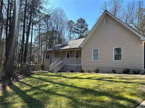 2087 Blackberry Ln, Auburn, GA 30011