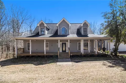 829 Swain Rd, Commerce, GA 30530