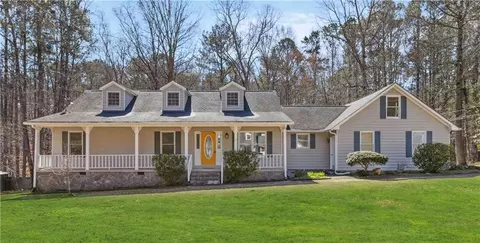 250 Felton Dr, Fayetteville, GA 30214
