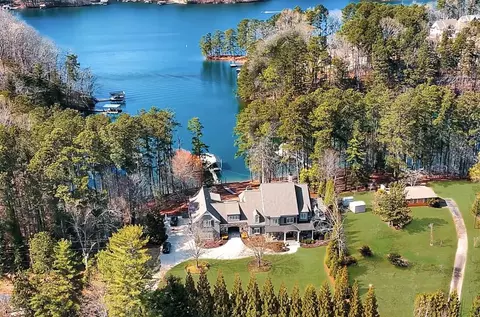 4774 Propes Dr, Oakwood, GA 30566