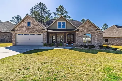 203 Hawks Nest Dr, Kathleen, GA 31047