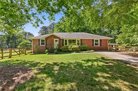 4027 Finch Rd SW, Powder Springs, GA 30127