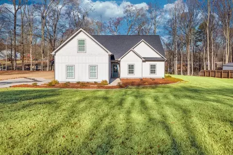 196 Hill St, Homer, GA 30547