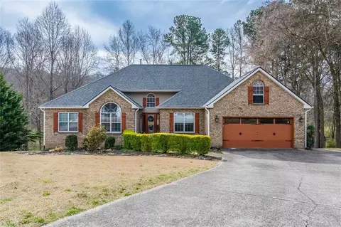 7536 Mystic Ln, Flowery Branch, GA 30542