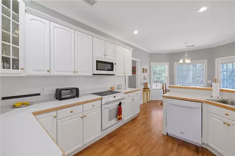 8424 Fairway Dr, Covington, GA 30014 photo 12