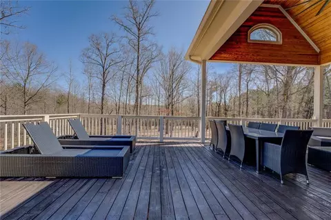 Exterior - 100 Walnut Ridge Ct, Covington, GA 30014 photo 7 of 14