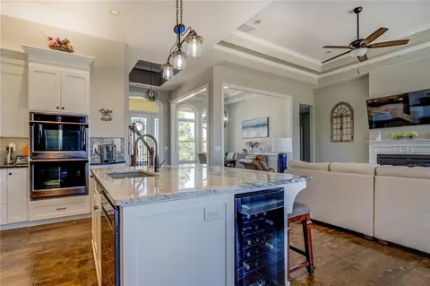Kitchen - 100 Walnut Ridge Ct, Covington, GA 30014 photo 2 of 5