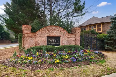 12519 Darvish Ln, Alpharetta, GA 30005