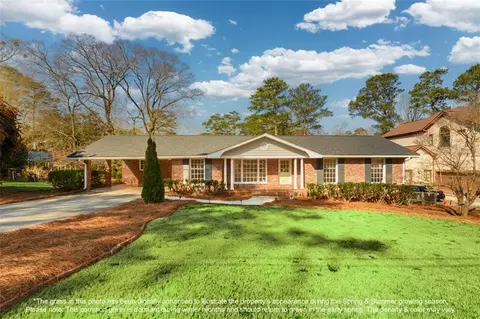 1654 Deerfield Cir, Decatur, GA 30033