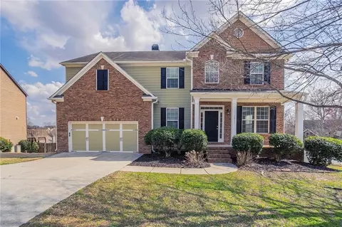 1813 Madrid Falls Dr, Braselton, GA 30517