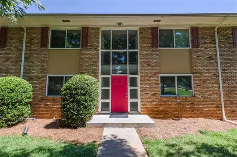 1594 Line Cir, Decatur, GA 30032