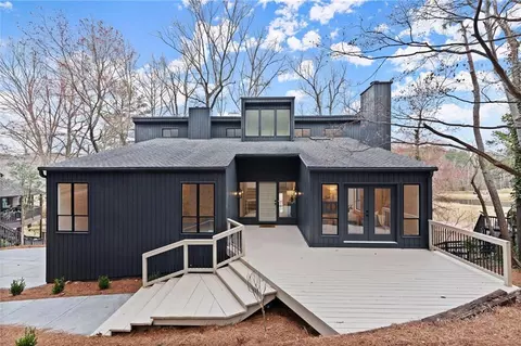8700 Mount Rushmore Dr, Alpharetta, GA 30022
