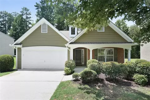 8237 Eastshore Dr, Union City, GA 30291