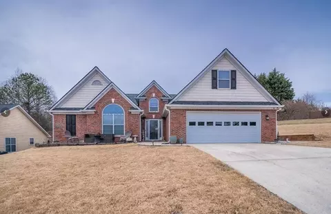 942 Fairmont Park Dr, Dacula, GA 30019