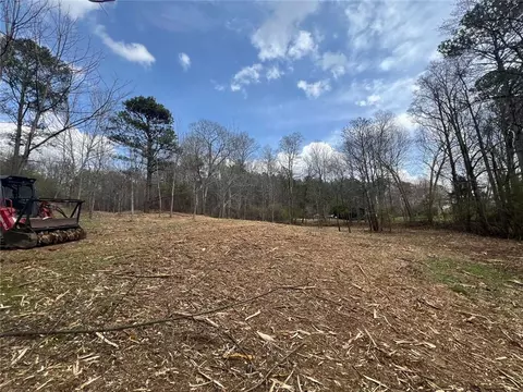 1055 Holcomb Rd, Ball Ground, GA 30107