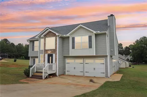 65 Randall Dr, Rockmart, GA 30153