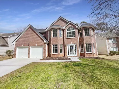 624 Ironstone Dr, Fairburn, GA 30213