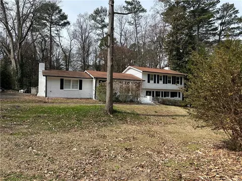 6470 Wright Cir, Atlanta, GA 30328
