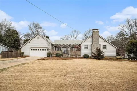 6325 S Summers Cir S, Douglasville, GA 30135