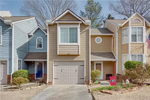 3225 Long Iron Dr, Lawrenceville, GA 30044