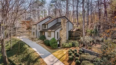 6055 Blackwater Trl, Atlanta, GA 30328