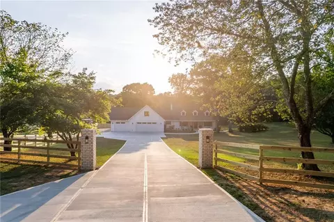 770 Winding Creek Trl, Dacula, GA 30019