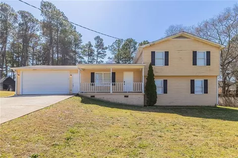 774 Marthas Dr, Lawrenceville, GA 30045