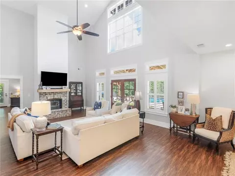 Living - 110 Wilson Rd, Jackson, GA 30233 photo 1 of 5