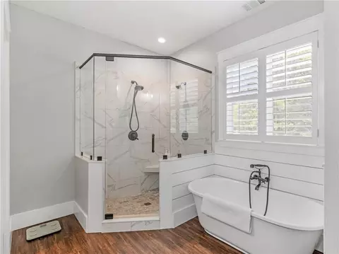 Bath - 110 Wilson Rd, Jackson, GA 30233 photo 3 of 10