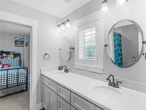 Bath - 110 Wilson Rd, Jackson, GA 30233 photo 6 of 10