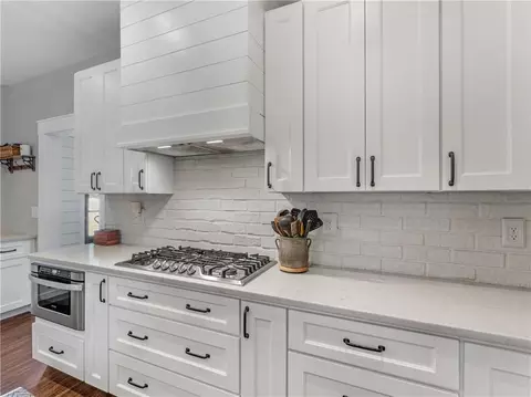 Kitchen - 110 Wilson Rd, Jackson, GA 30233 photo 3 of 6