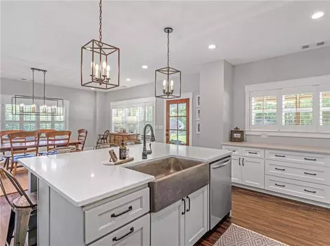 Kitchen - 110 Wilson Rd, Jackson, GA 30233 photo 2 of 6