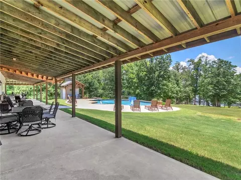 Exterior - 110 Wilson Rd, Jackson, GA 30233 photo 6 of 19