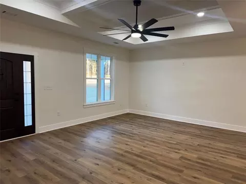 Living - 2480 Steele Rd, Griffin, GA 30223 photo 3 of 3