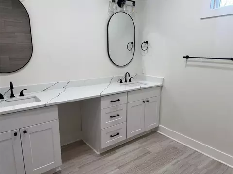 Bath - 2480 Steele Rd, Griffin, GA 30223 photo 1 of 6