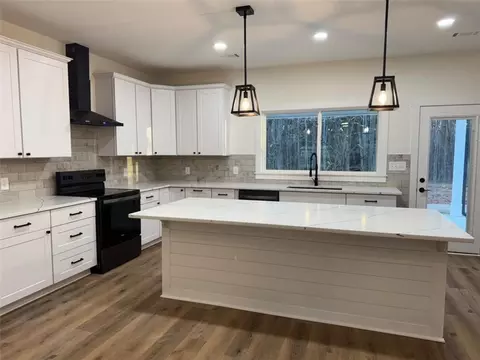 Kitchen - 2480 Steele Rd, Griffin, GA 30223 photo 1 of 6