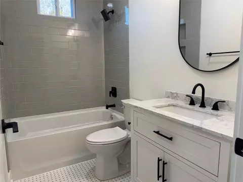 Bath - 2480 Steele Rd, Griffin, GA 30223 photo 5 of 6