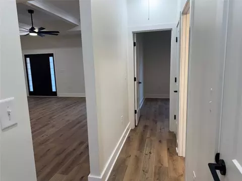Entry Way - 2480 Steele Rd, Griffin, GA 30223 photo 2 of 5