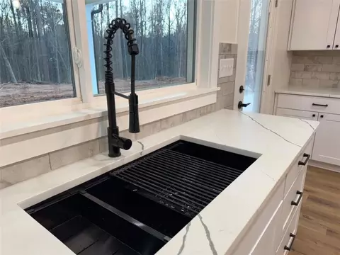 Kitchen - 2480 Steele Rd, Griffin, GA 30223 photo 5 of 6