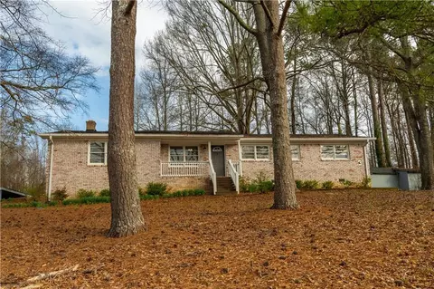 110 Rosewood Dr, Dallas, GA 30132