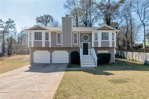 600 Canterbury Ln, Lawrenceville, GA 30046