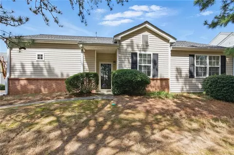 129 Swanee Ln, Woodstock, GA 30188