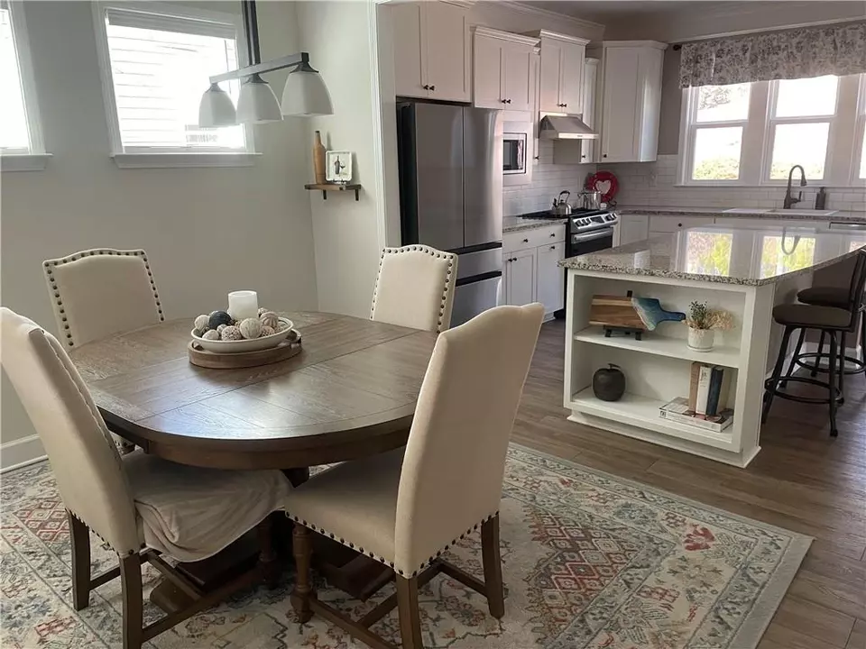 Dining - 303 Duplin Dr, Griffin, GA 30223 photo 2 of 2