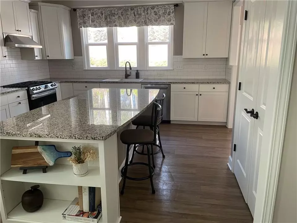 Kitchen - 303 Duplin Dr, Griffin, GA 30223 photo 3 of 3